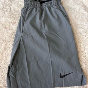 Nike Men’s Flex shorts side pockets size XL